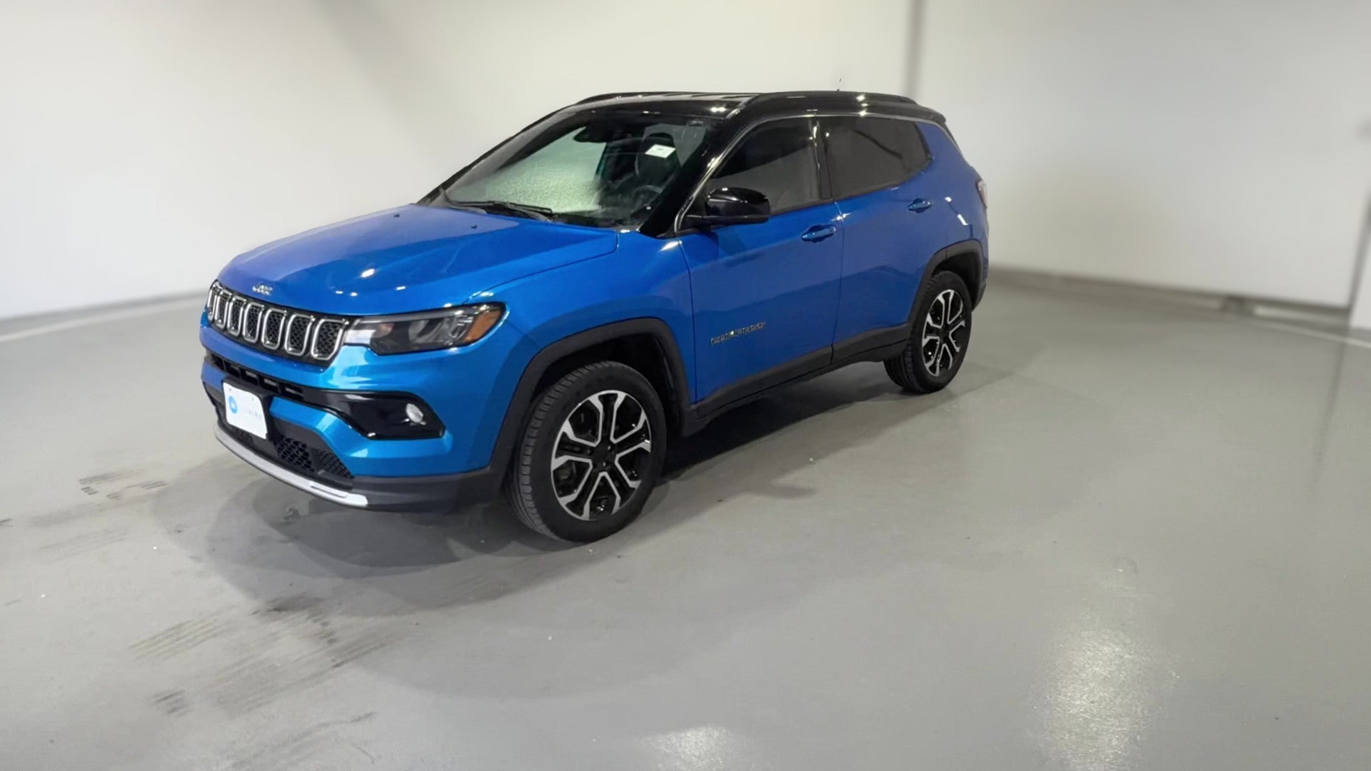 2023 Jeep Compass vehicle photo