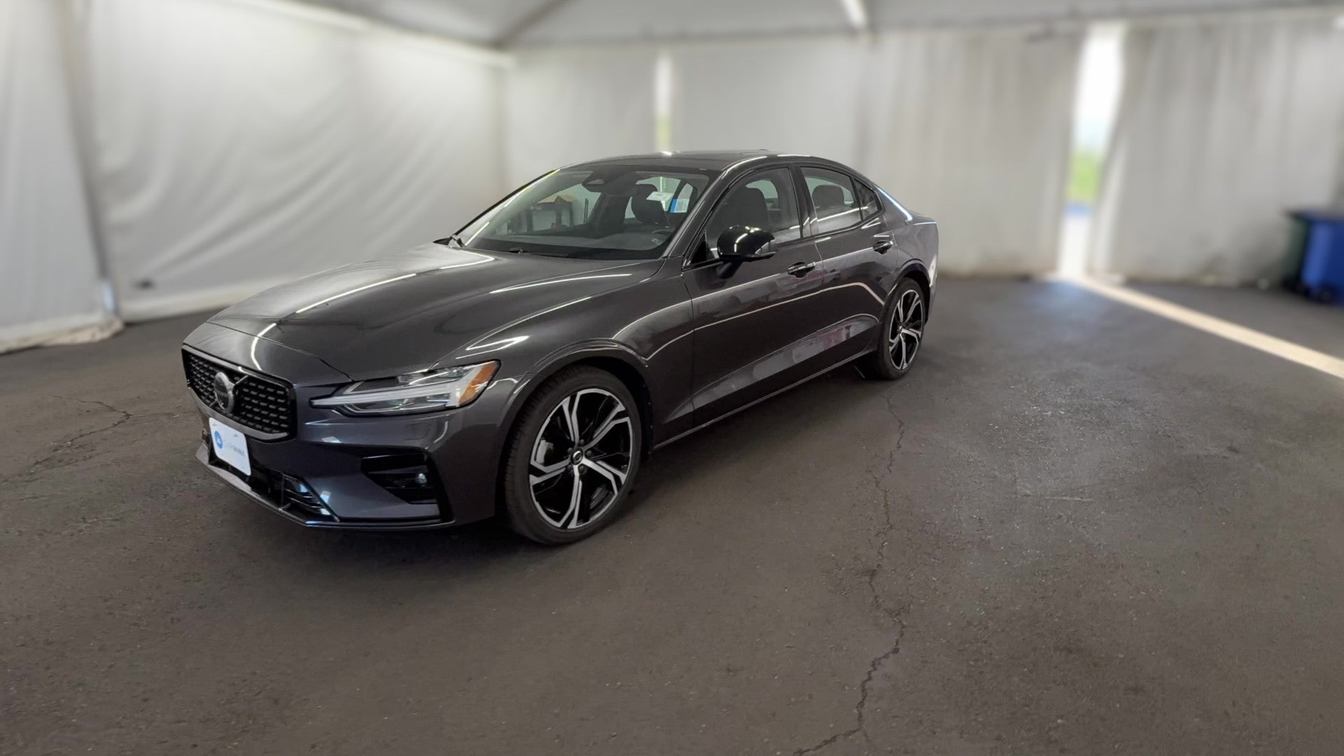 2024 Volvo S60 vehicle photo
