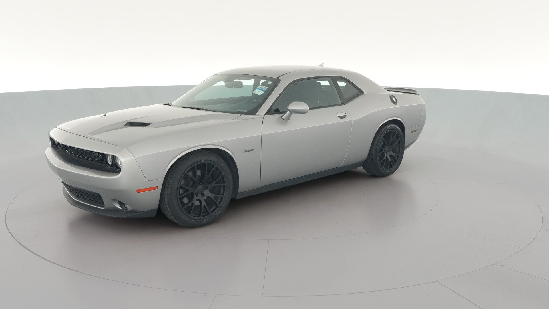 2018 Dodge Challenger vehicle photo