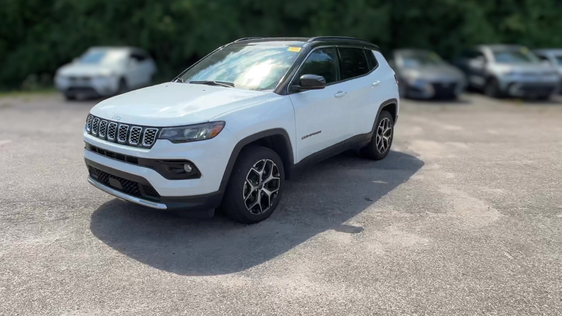 2025 Jeep Compass vehicle photo