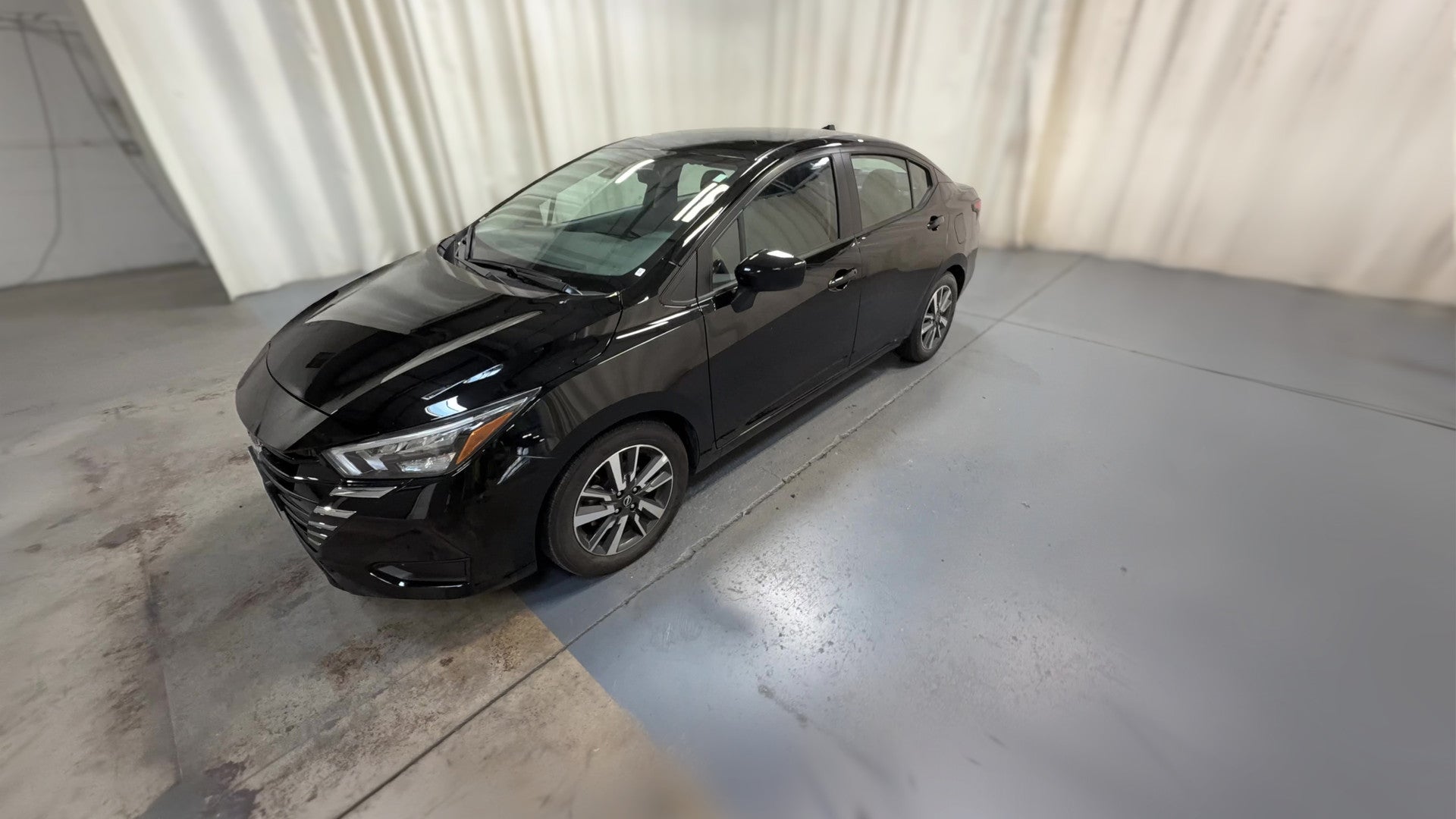 2025 Nissan Versa vehicle photo