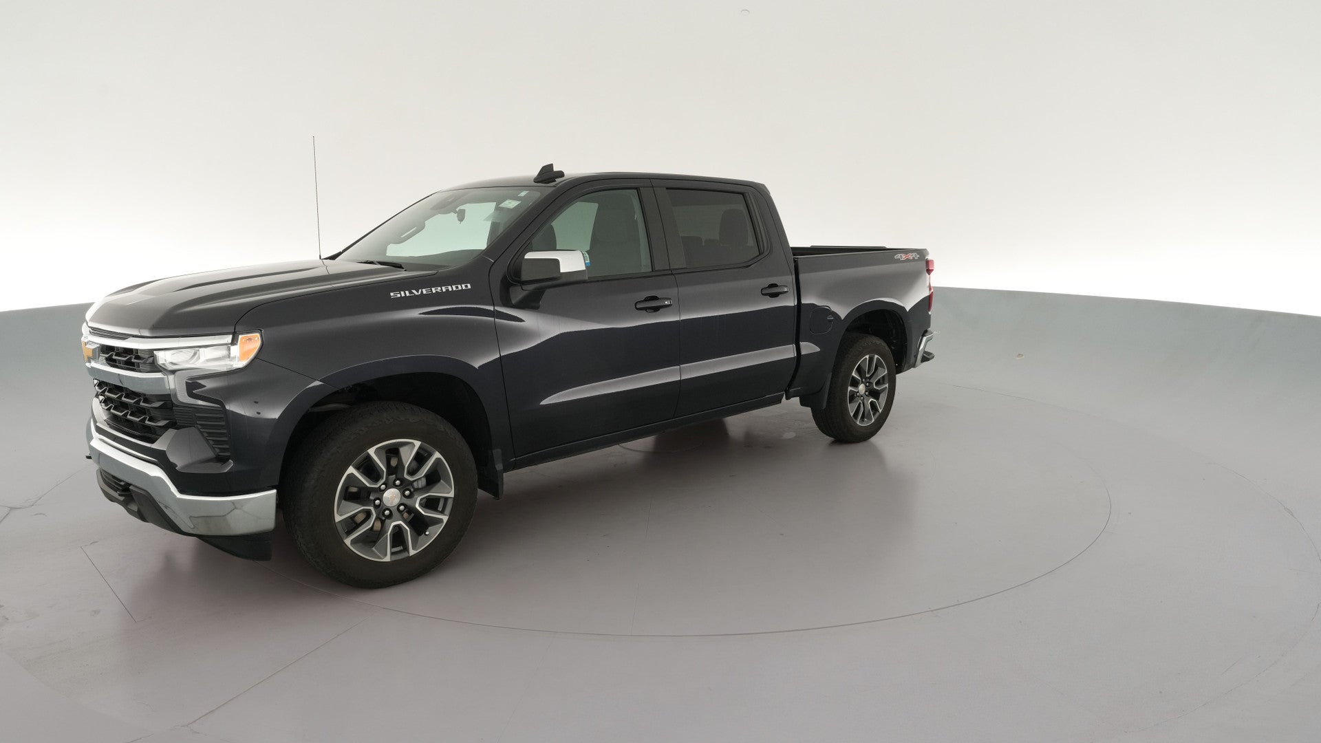 2024 Chevrolet Silverado 1500 Crew Cab vehicle photo