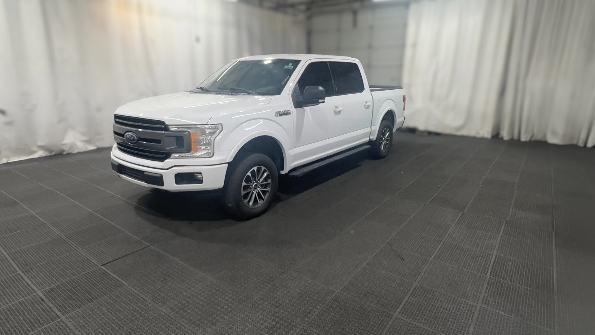 2018 Ford F150 SuperCrew Cab vehicle photo