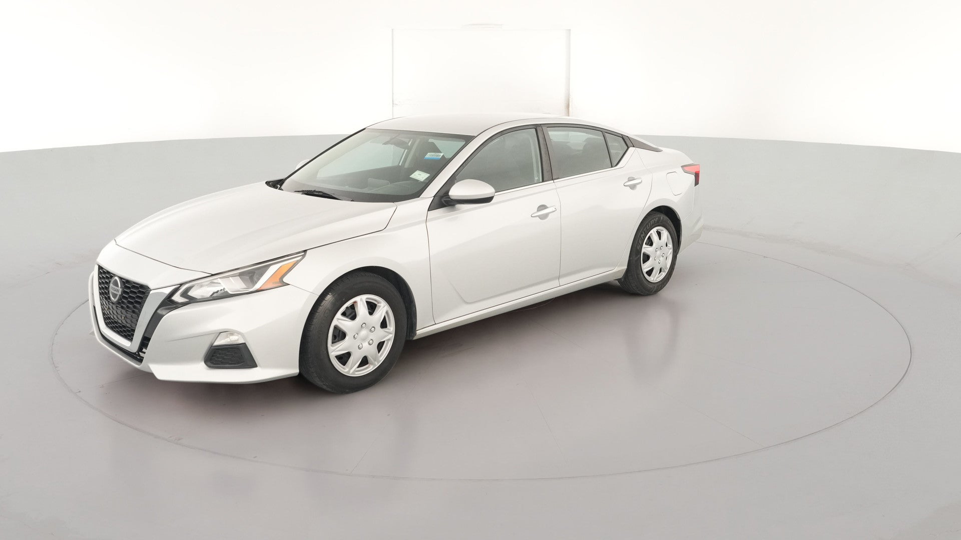 2020 Nissan Altima vehicle photo