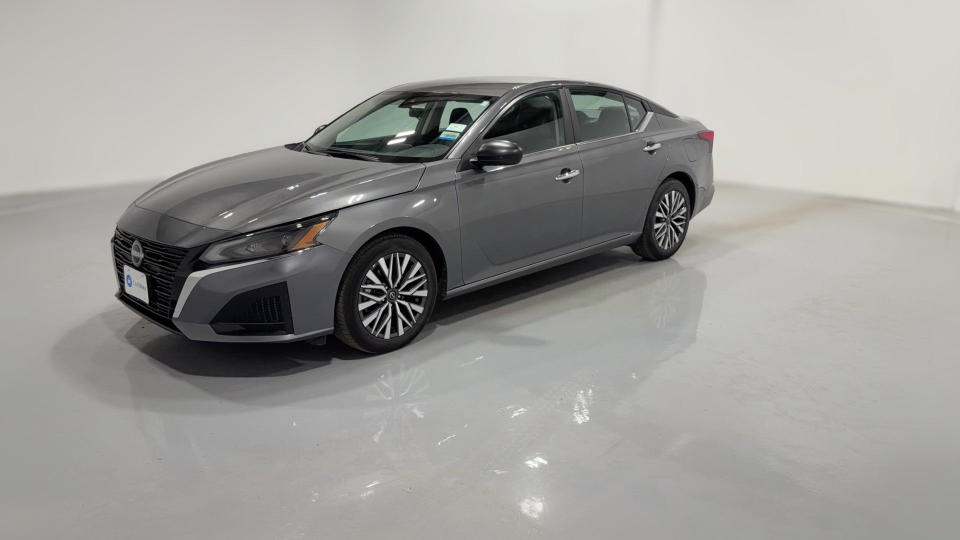 2025 Nissan Altima vehicle photo