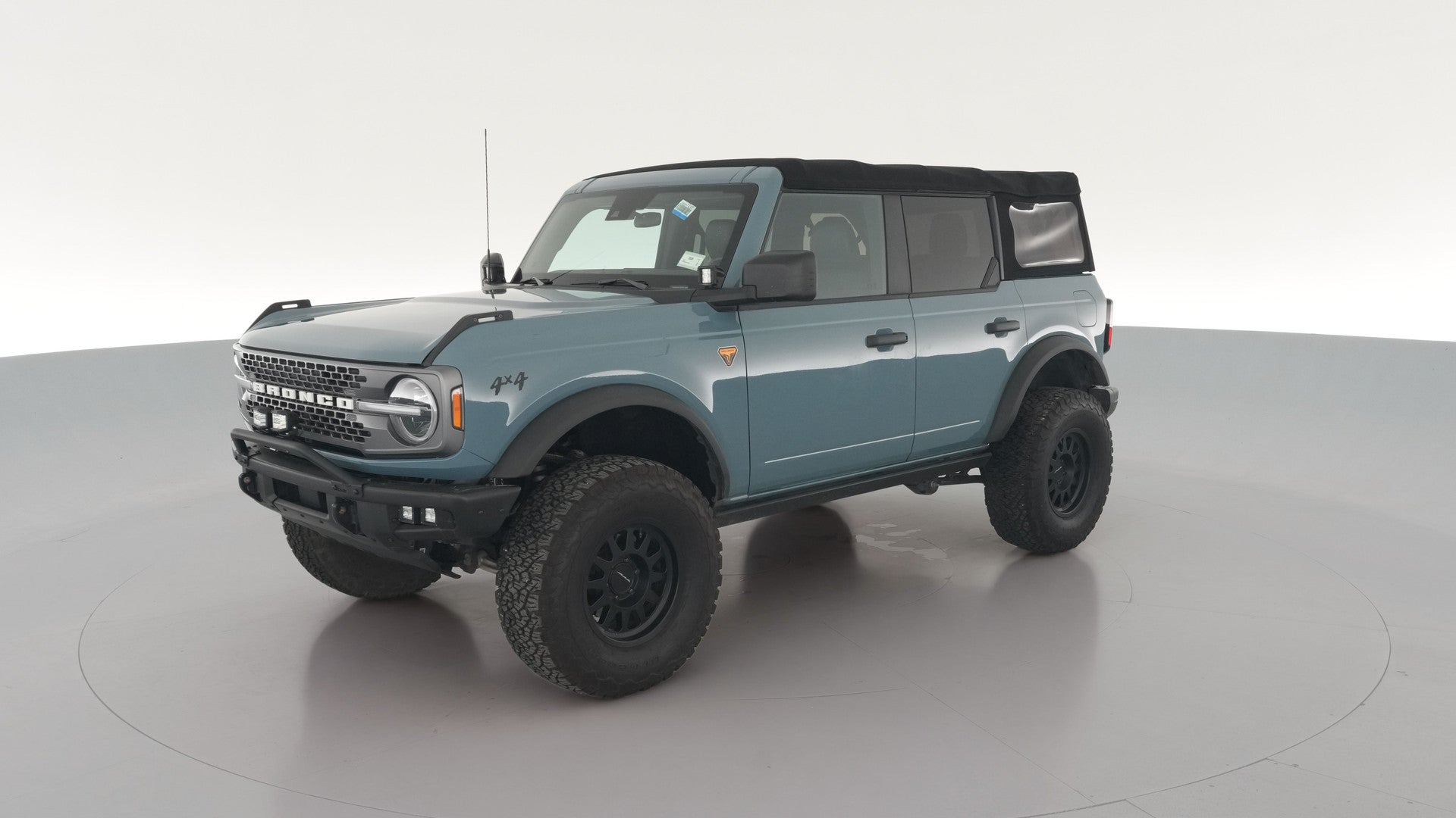2022 Ford Bronco vehicle photo
