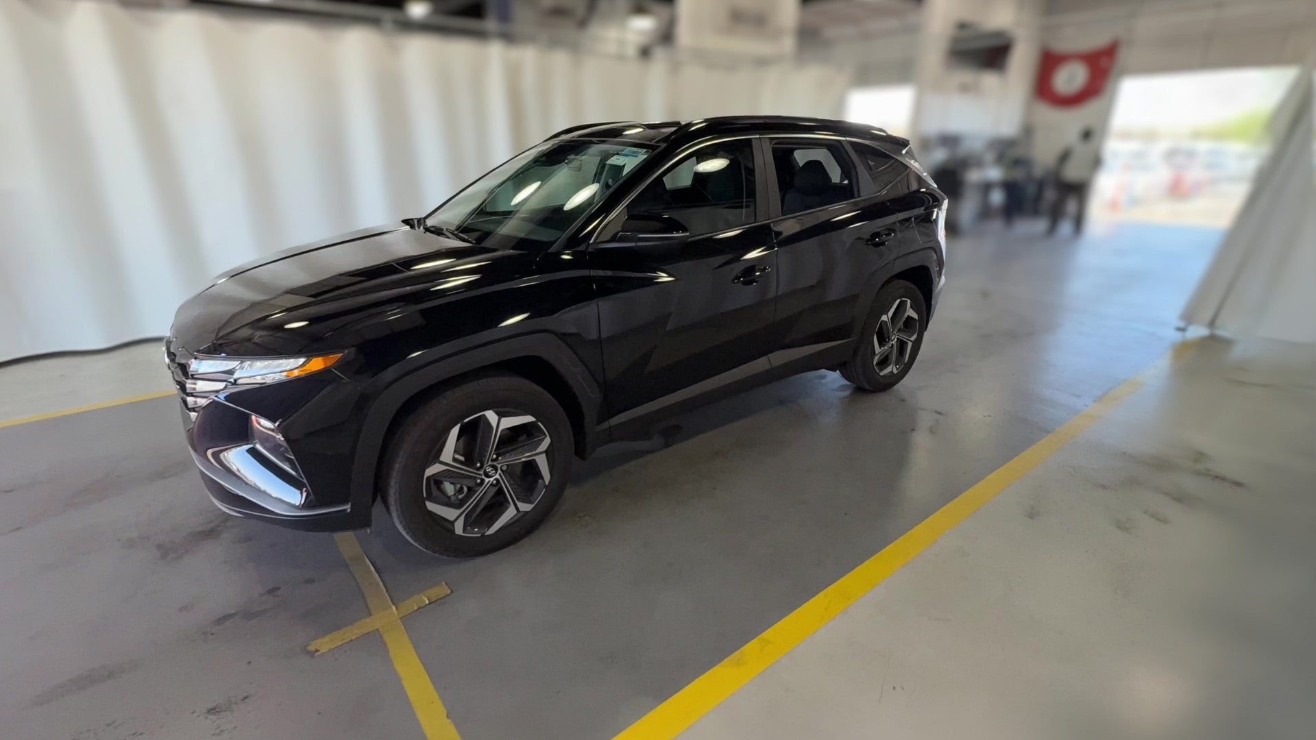 2024 Hyundai Tucson Hybrid vehicle photo