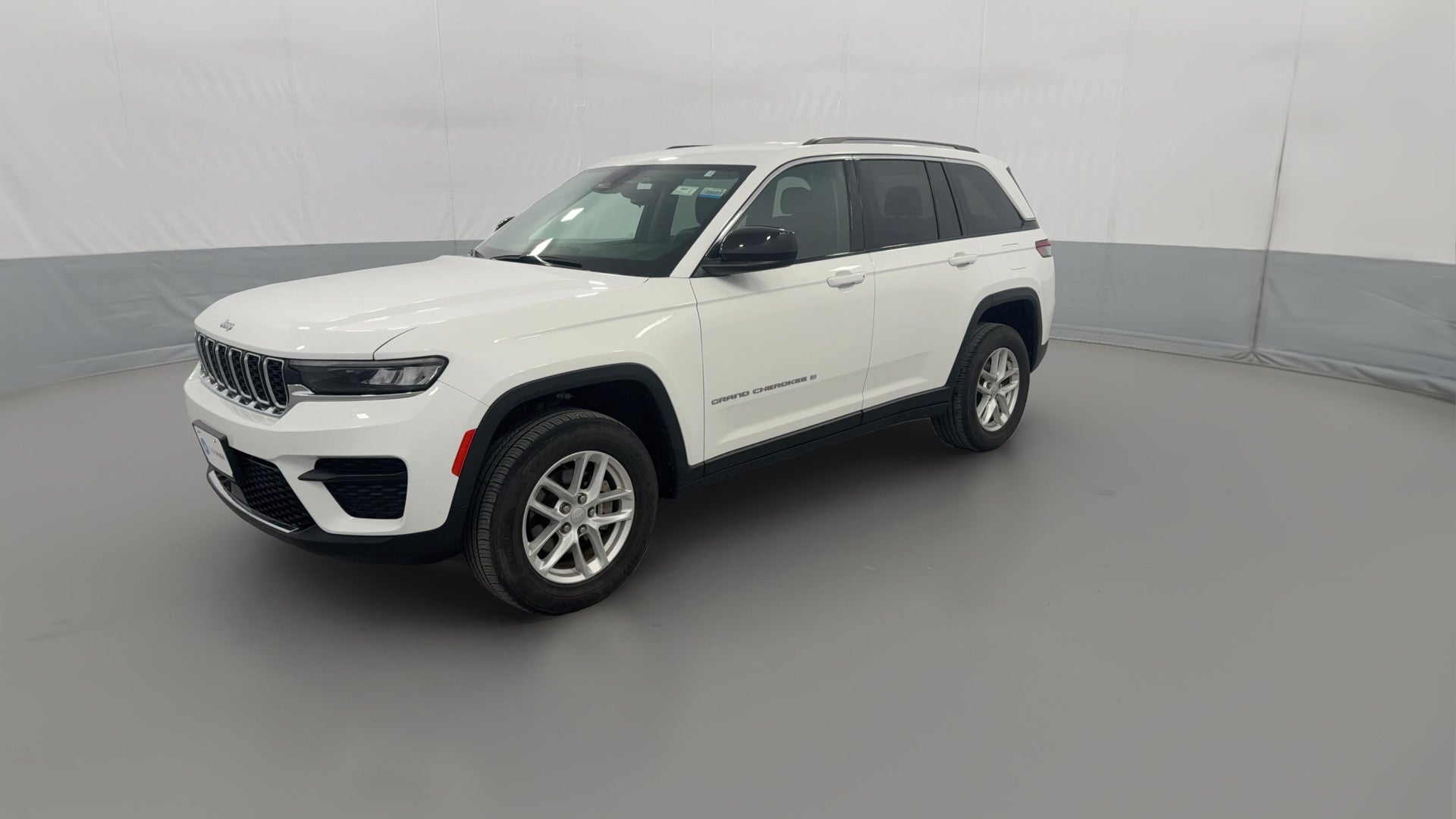 2023 Jeep Grand Cherokee vehicle photo