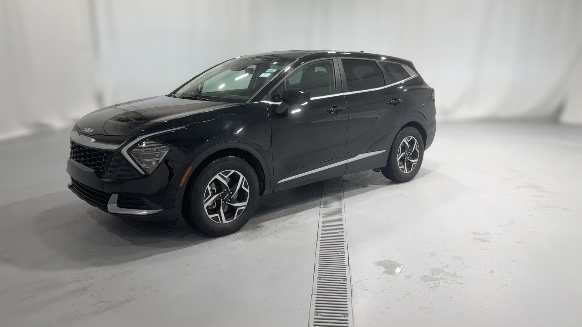 2025 Kia Sportage vehicle photo