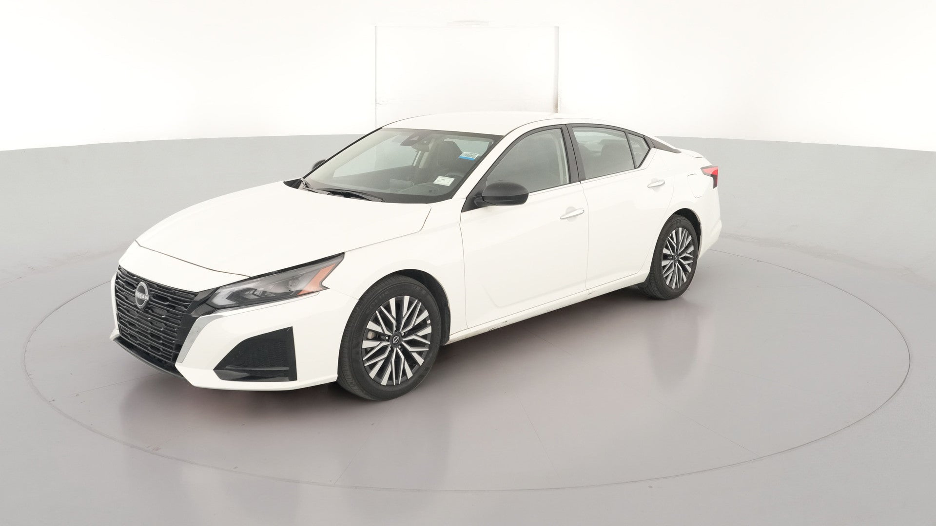 2025 Nissan Altima vehicle photo