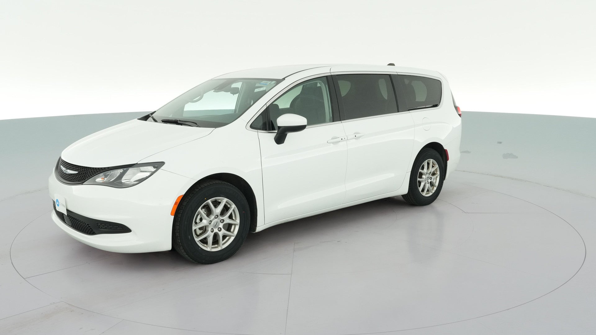 2023 Chrysler Voyager vehicle photo