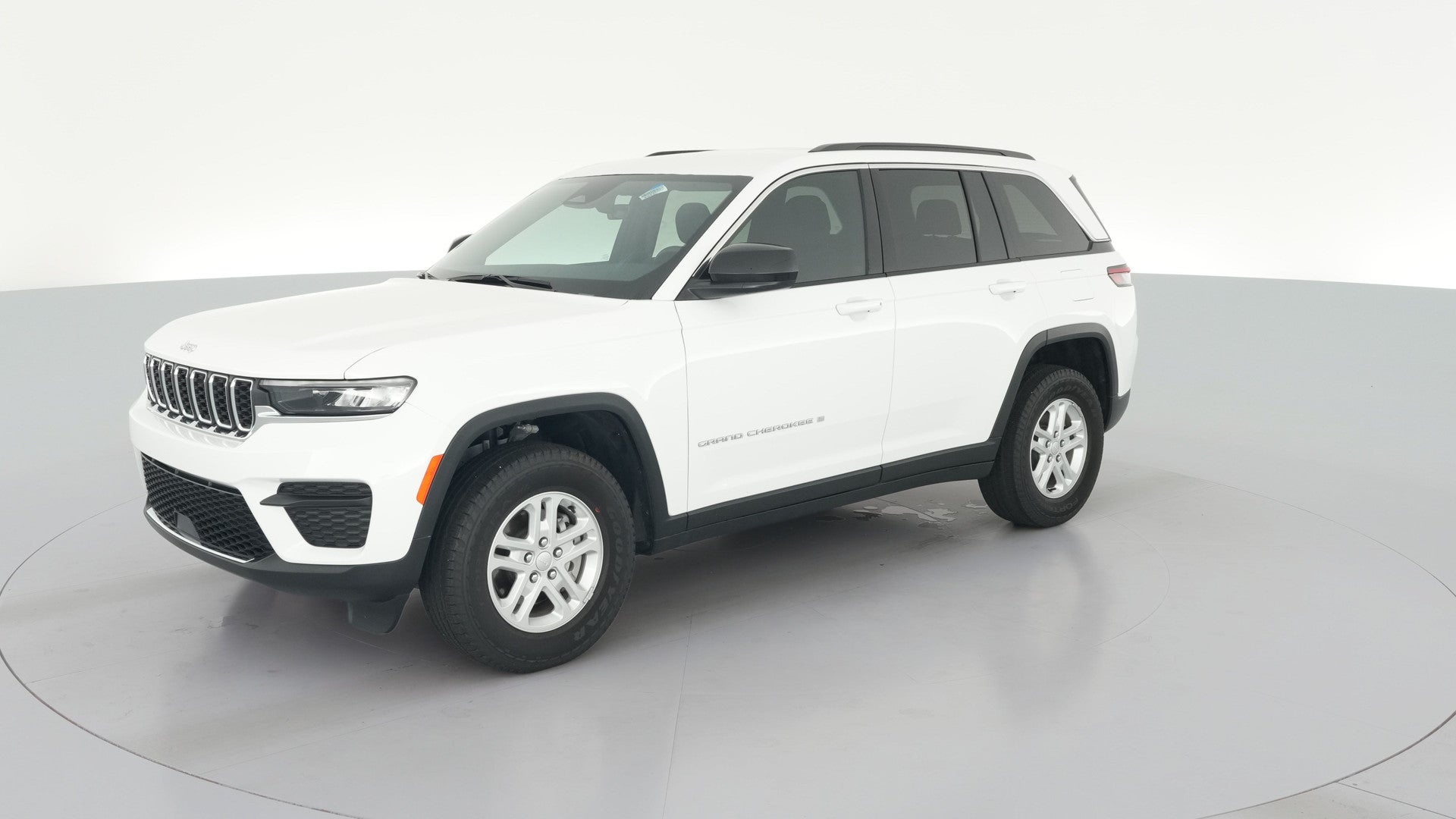 2025 Jeep Grand Cherokee vehicle photo