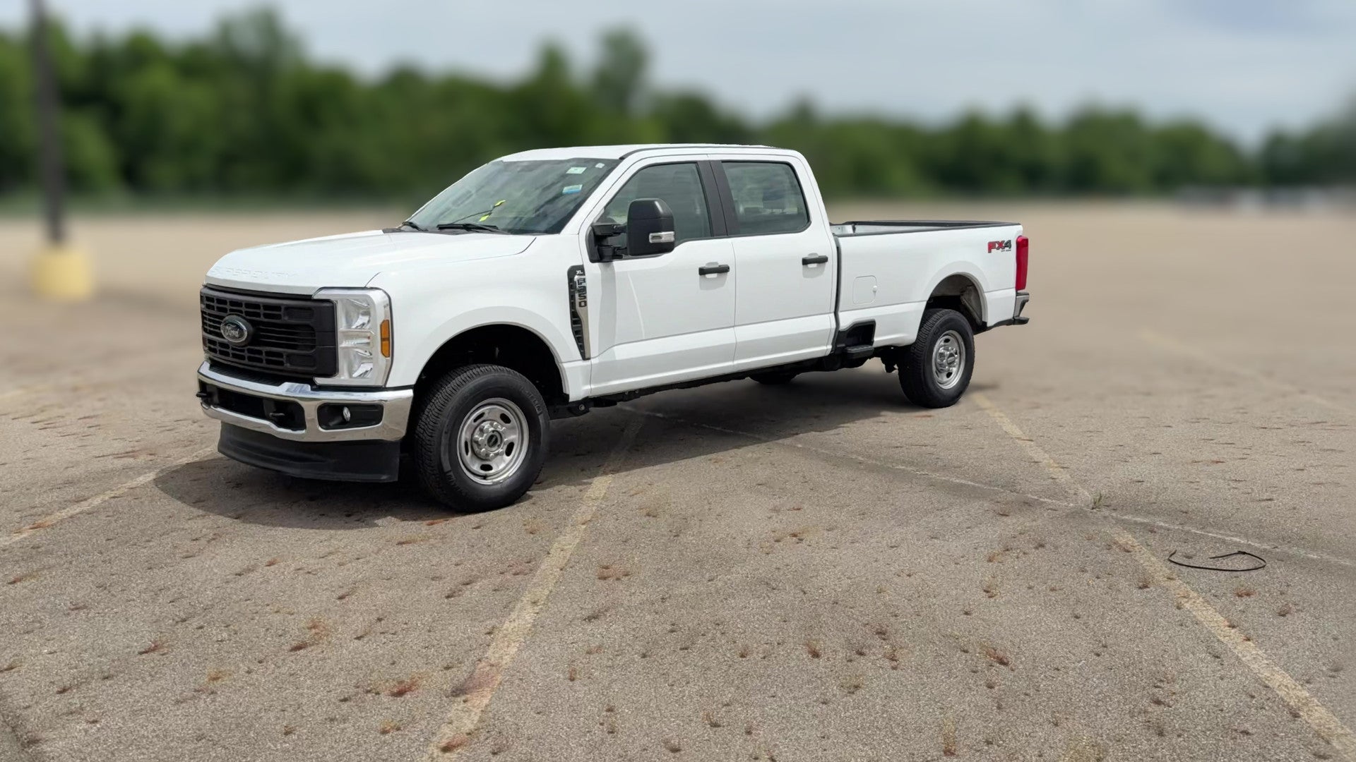 2024 Ford F250 Super Duty Crew Cab vehicle photo