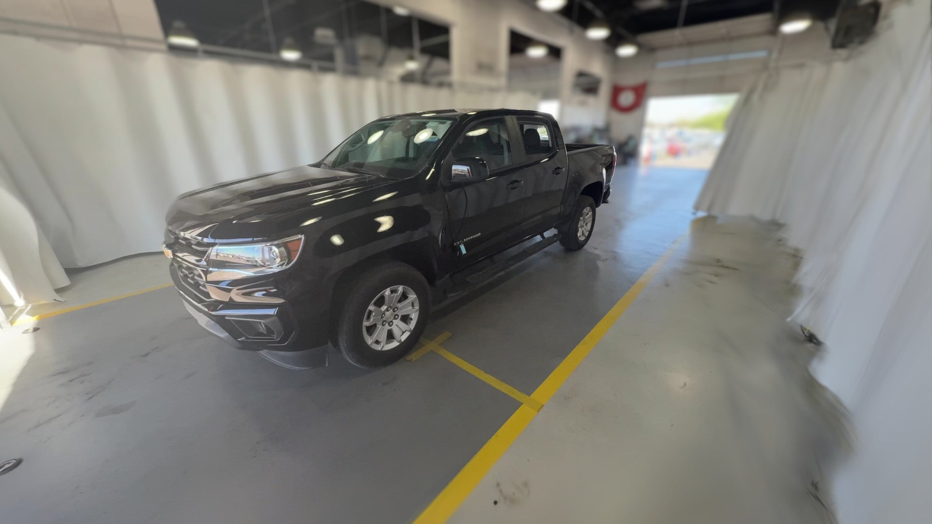 2022 Chevrolet Colorado Crew Cab vehicle photo