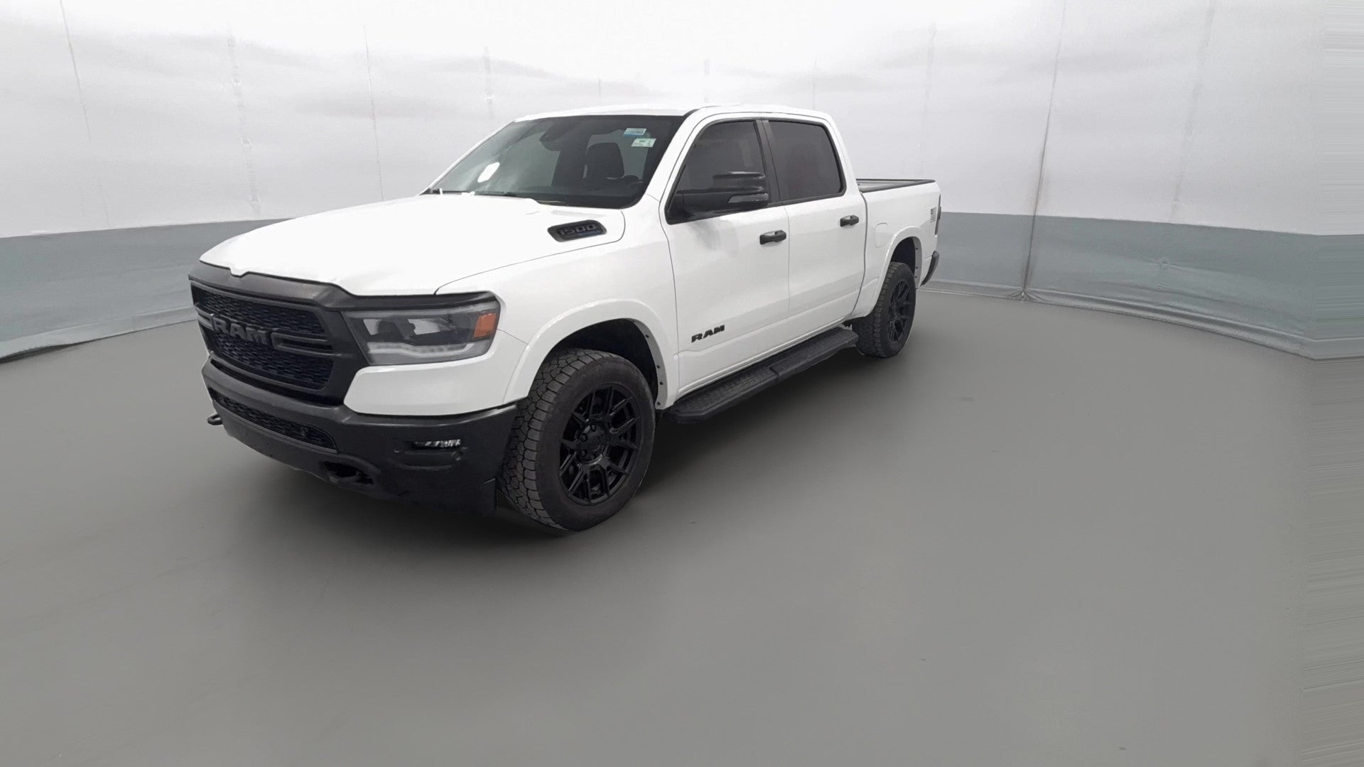 2023 Ram 1500 Crew Cab vehicle photo