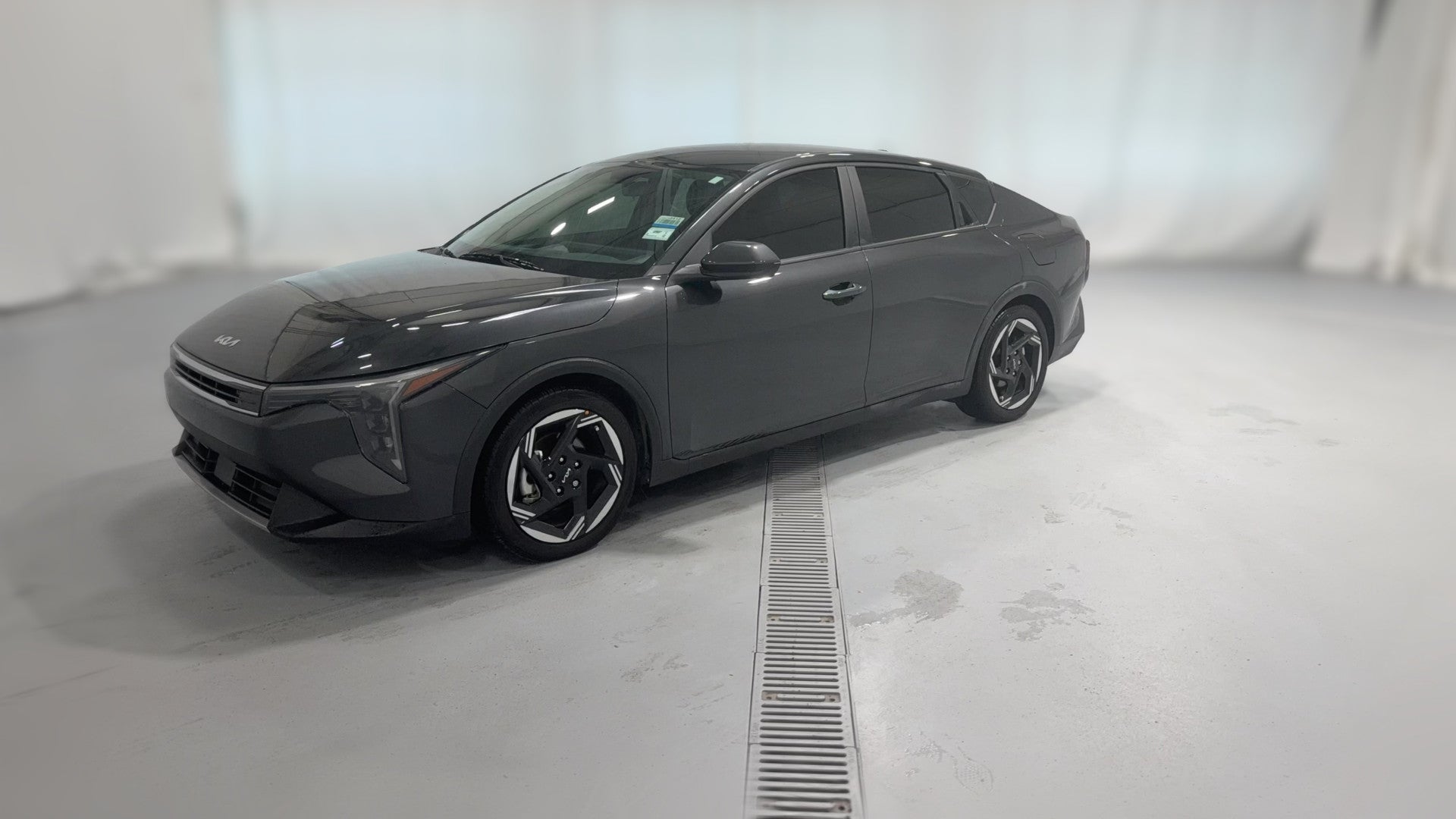 2025 Kia K4 vehicle photo