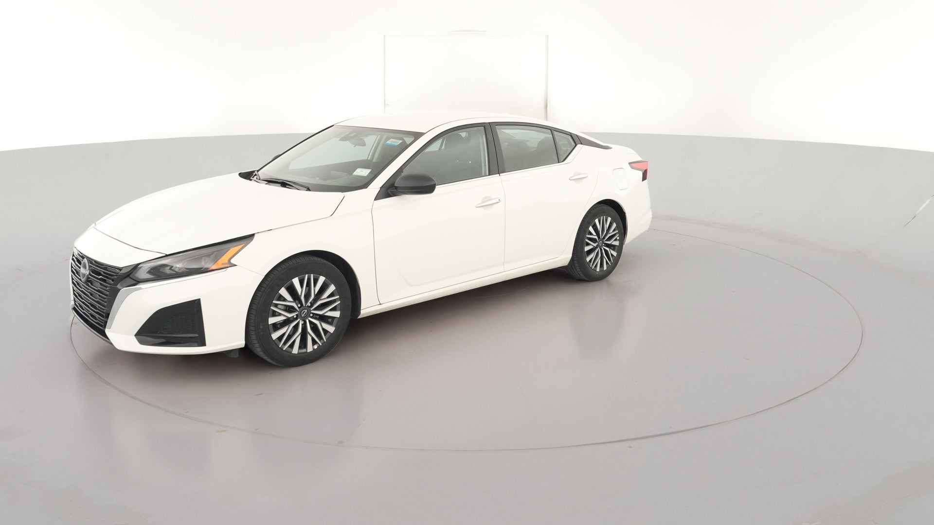 2025 Nissan Altima vehicle photo