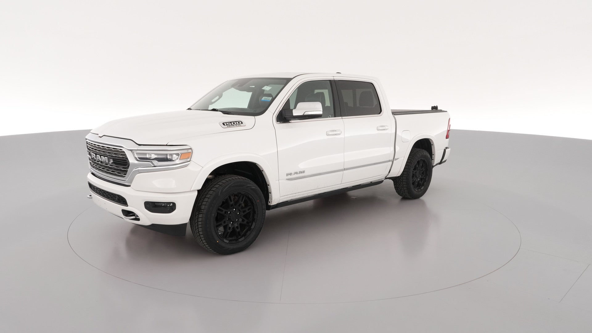 2019 Ram 1500 Crew Cab vehicle photo