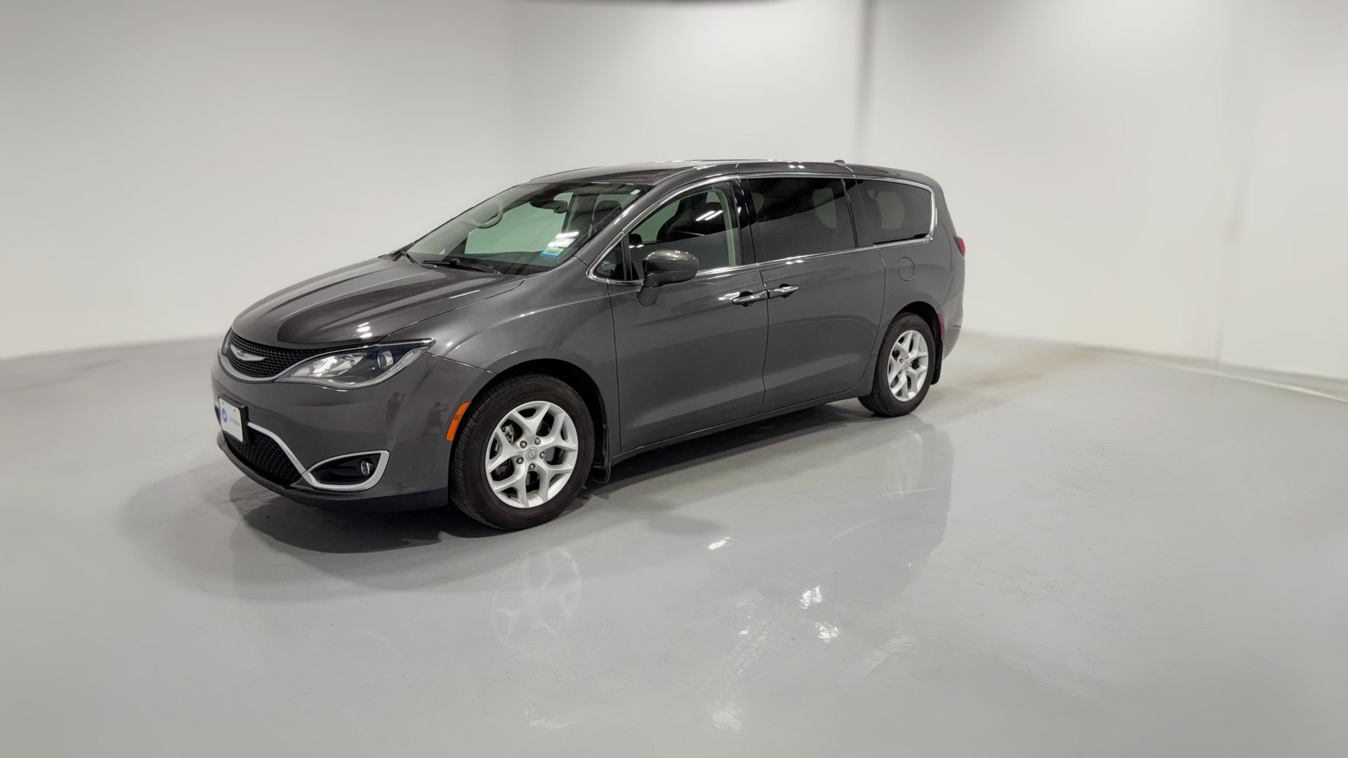 2018 Chrysler Pacifica vehicle photo