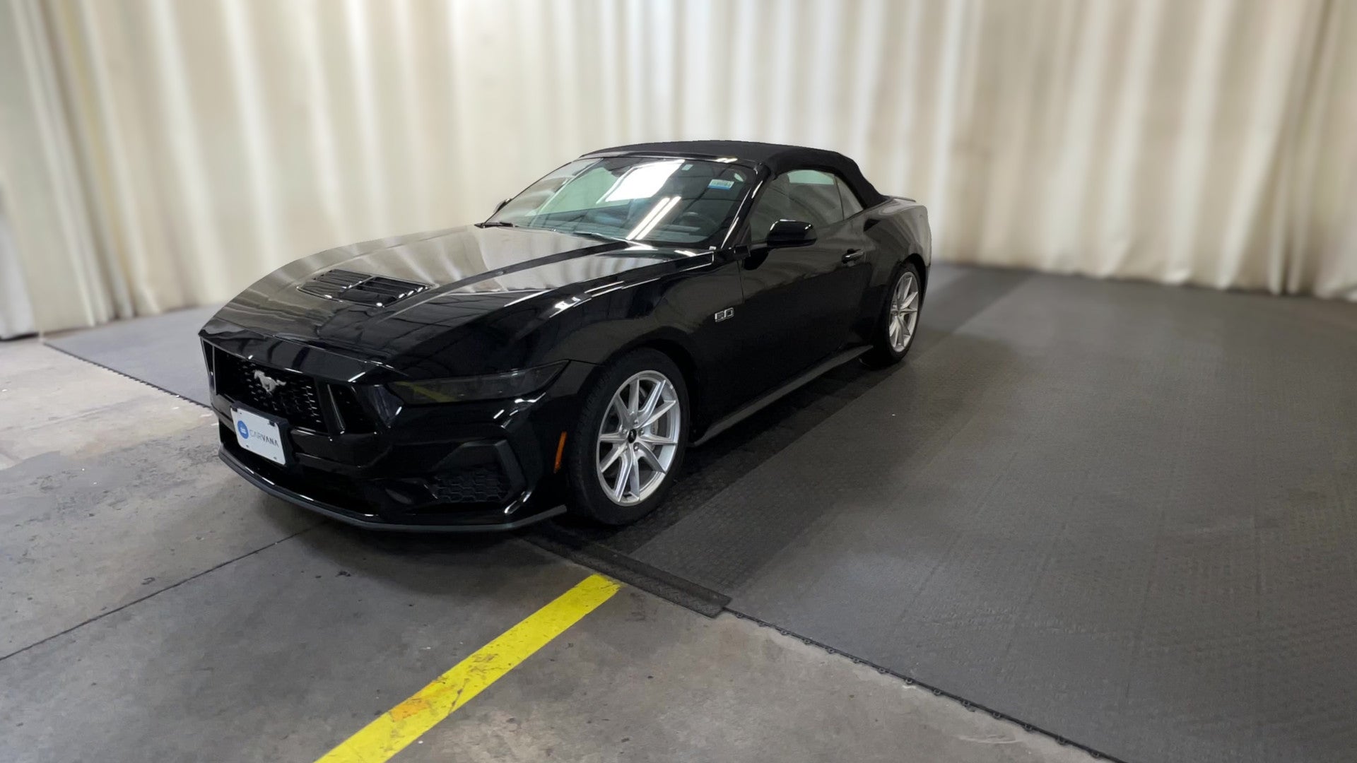 2025 Ford Mustang vehicle photo