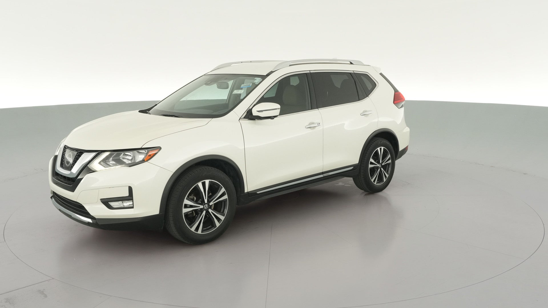 2017 Nissan Rogue vehicle photo