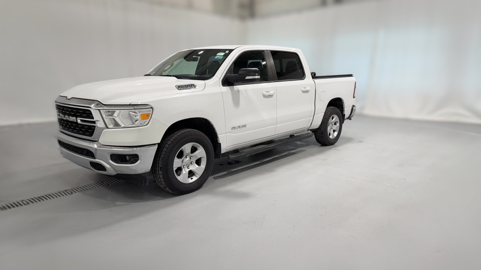 2022 Ram 1500 Crew Cab vehicle photo