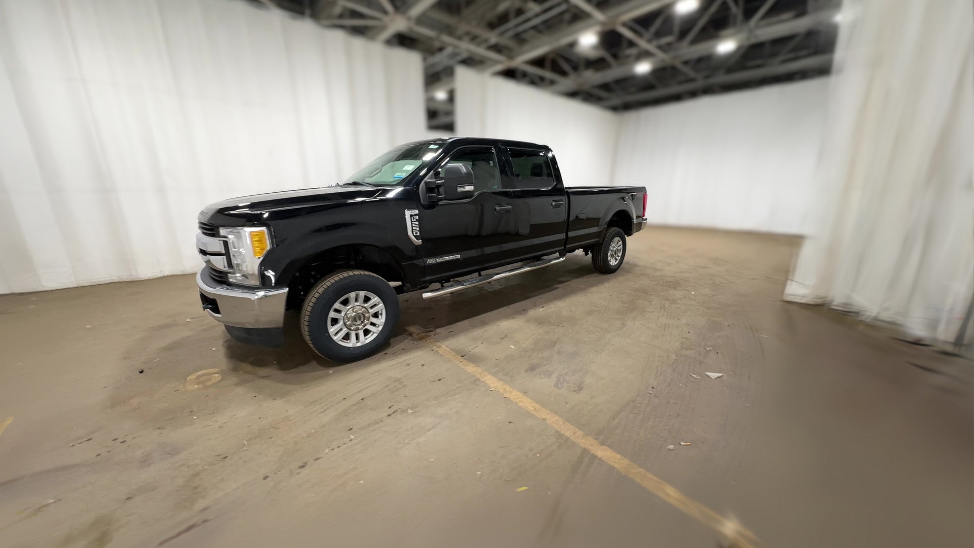 2017 Ford F250 Super Duty Crew Cab vehicle photo
