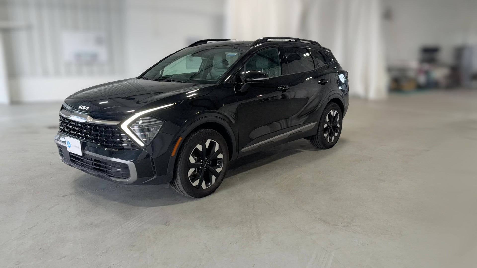 2023 Kia Sportage Plug-in Hybrid vehicle photo