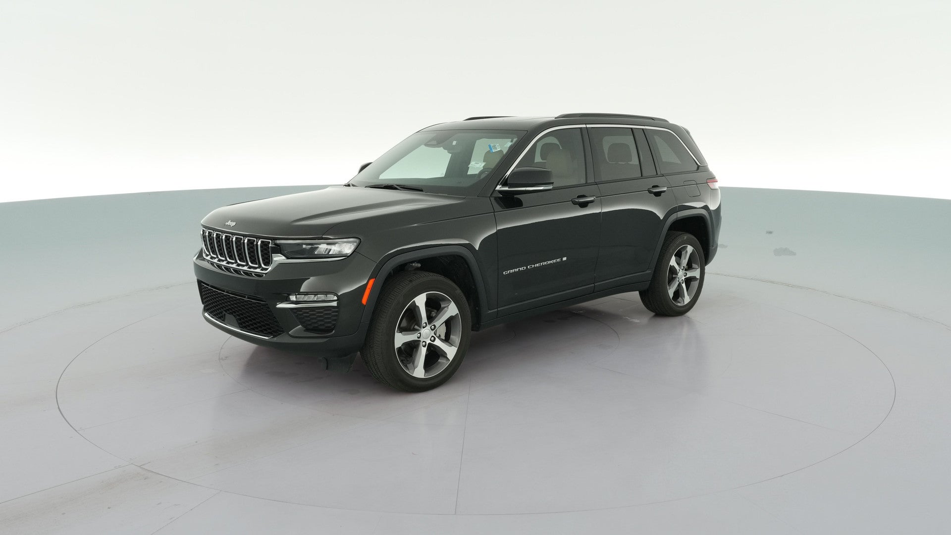 2024 Jeep Grand Cherokee vehicle photo