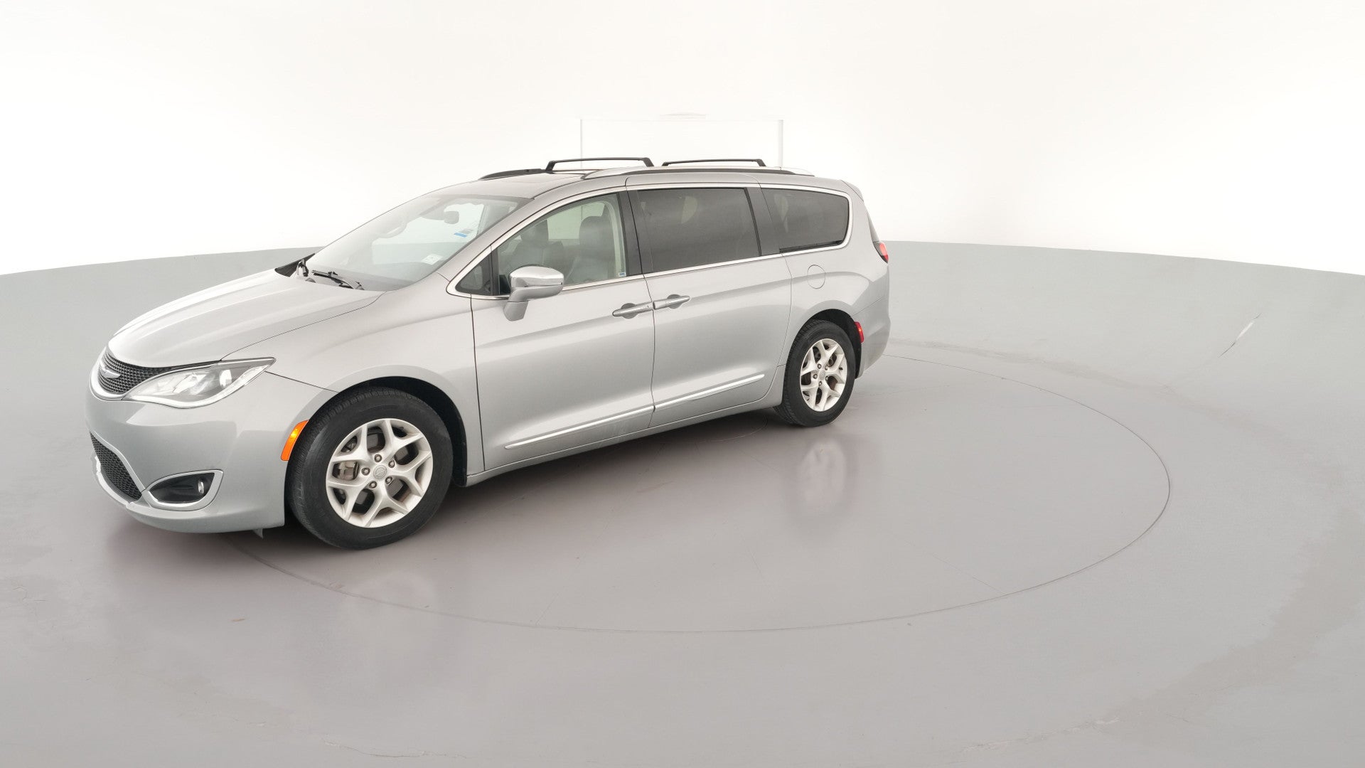 2020 Chrysler Pacifica vehicle photo