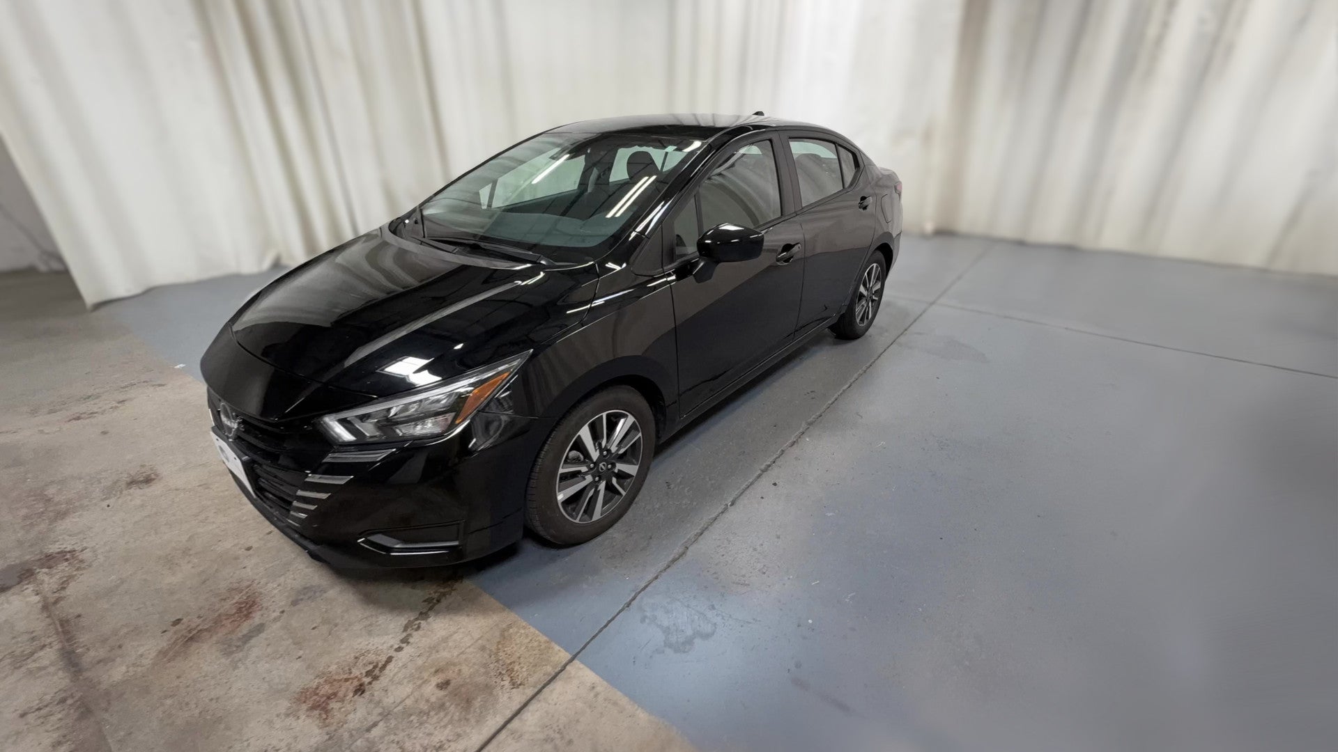 2025 Nissan Versa vehicle photo