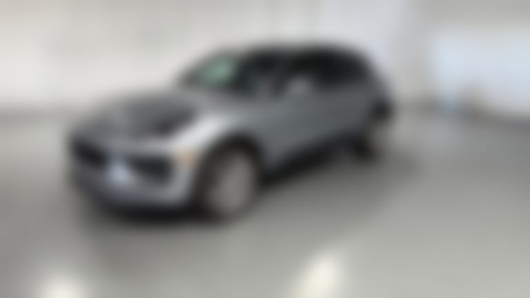 2022 Porsche Macan vehicle photo