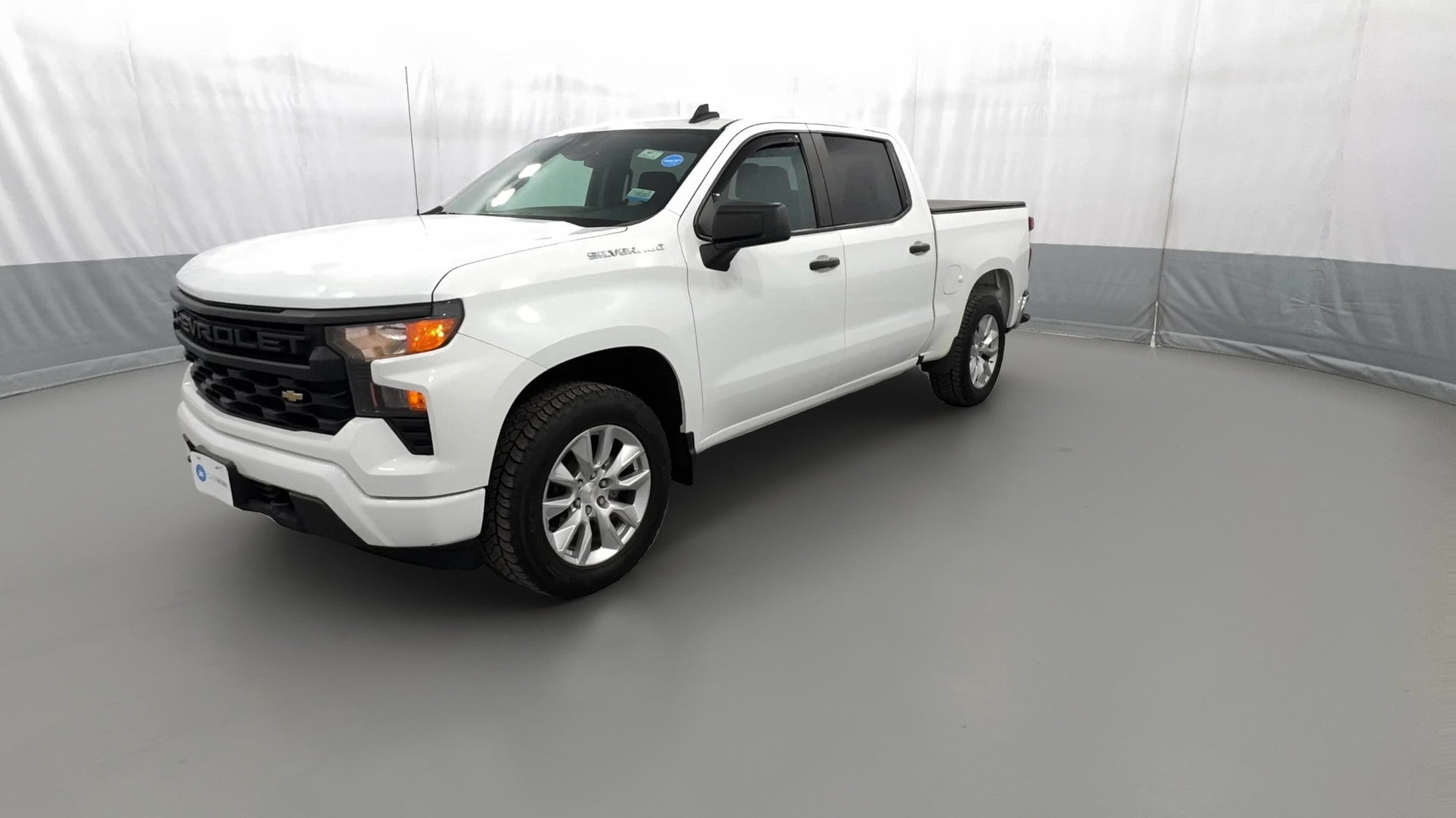2023 Chevrolet Silverado 1500 Crew Cab vehicle photo