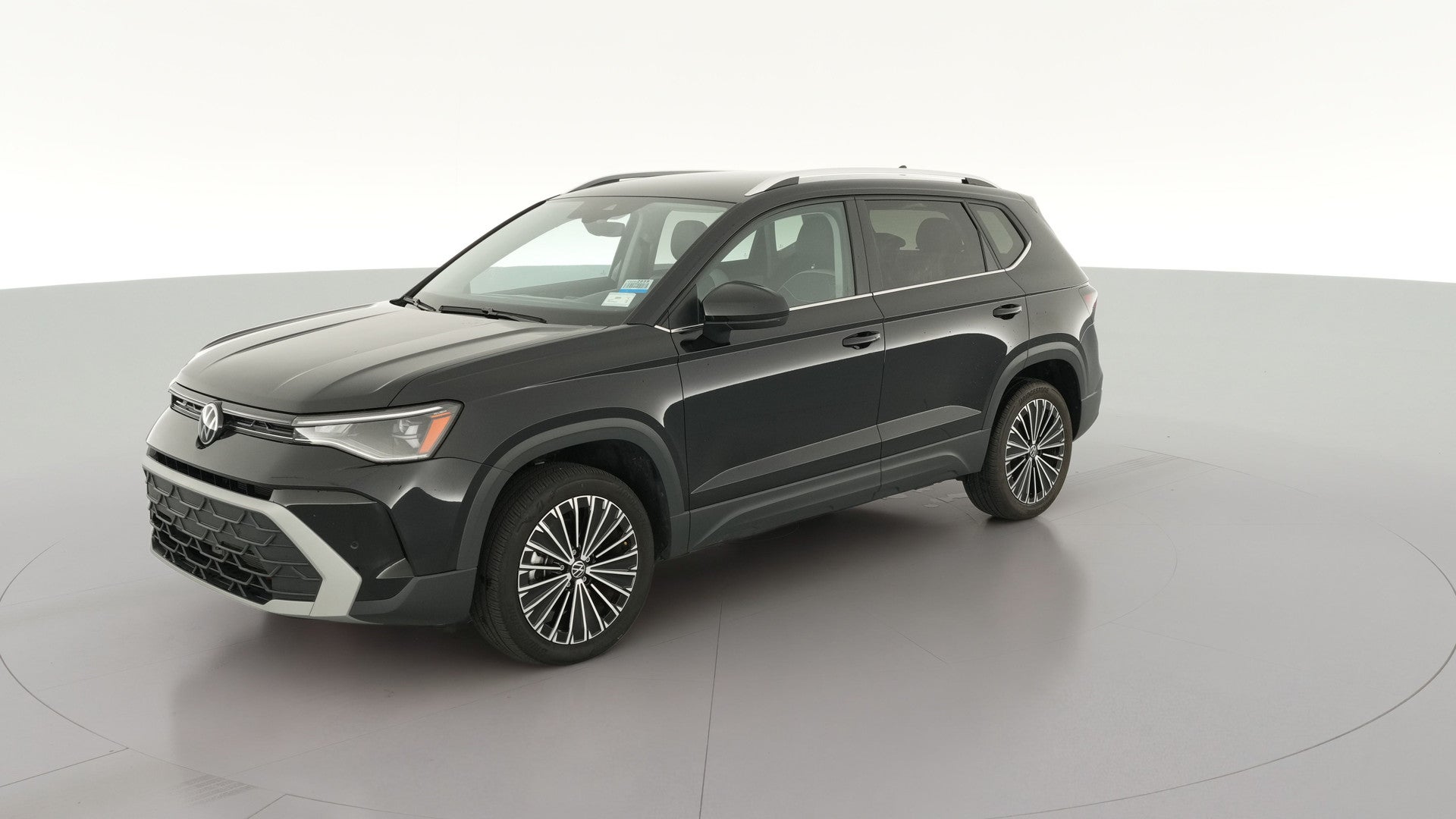 2025 Volkswagen Taos vehicle photo