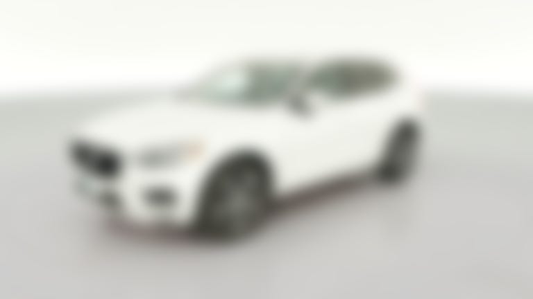 2018 Volvo XC60 vehicle photo
