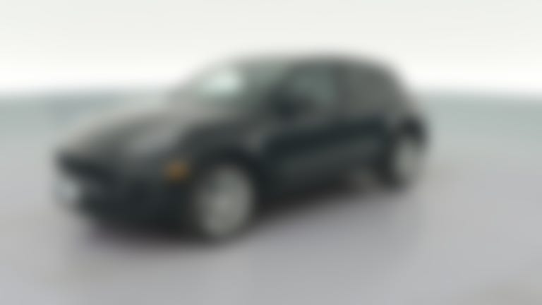 2023 Porsche Macan vehicle photo