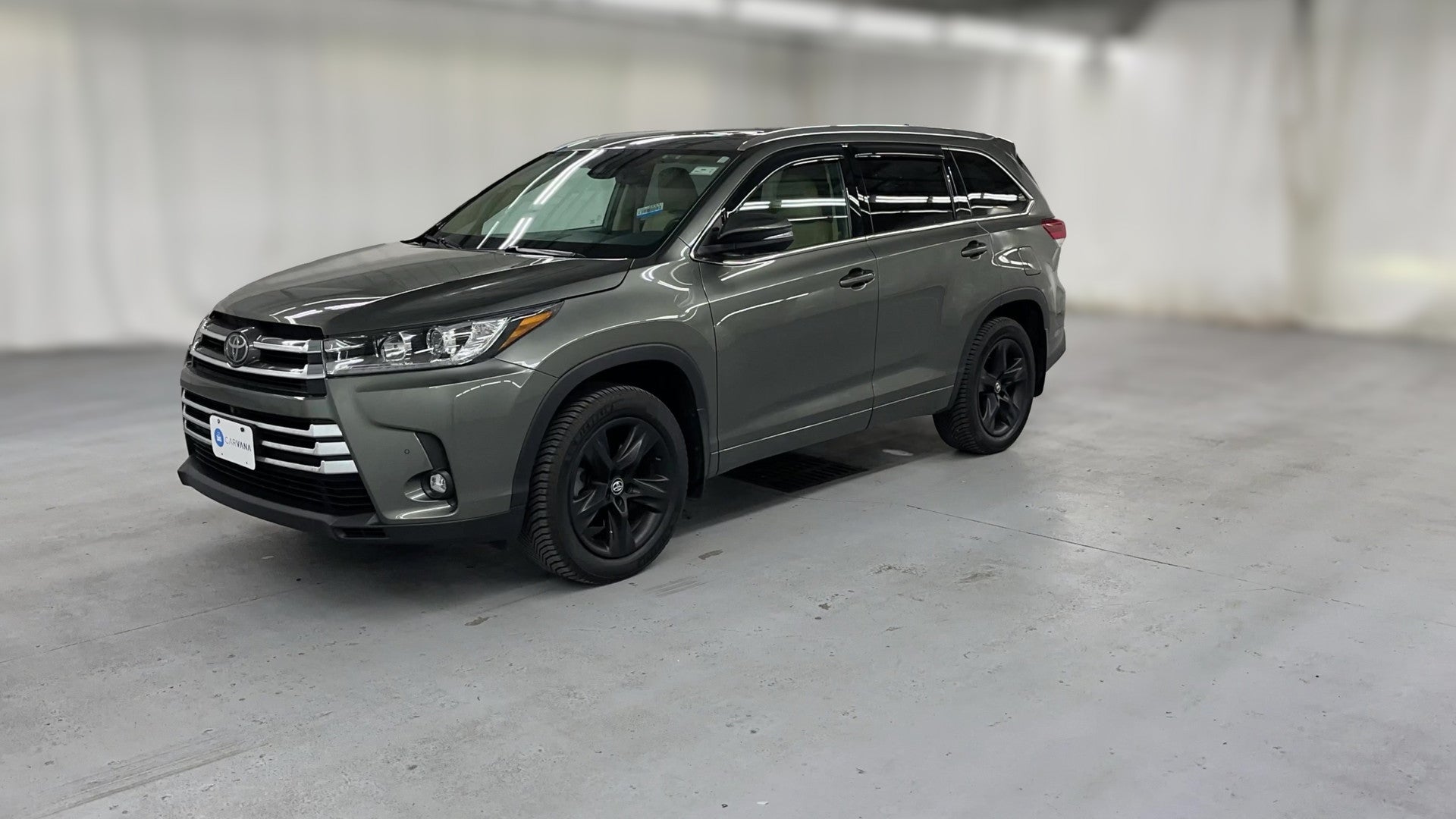2019 Toyota Highlander vehicle photo