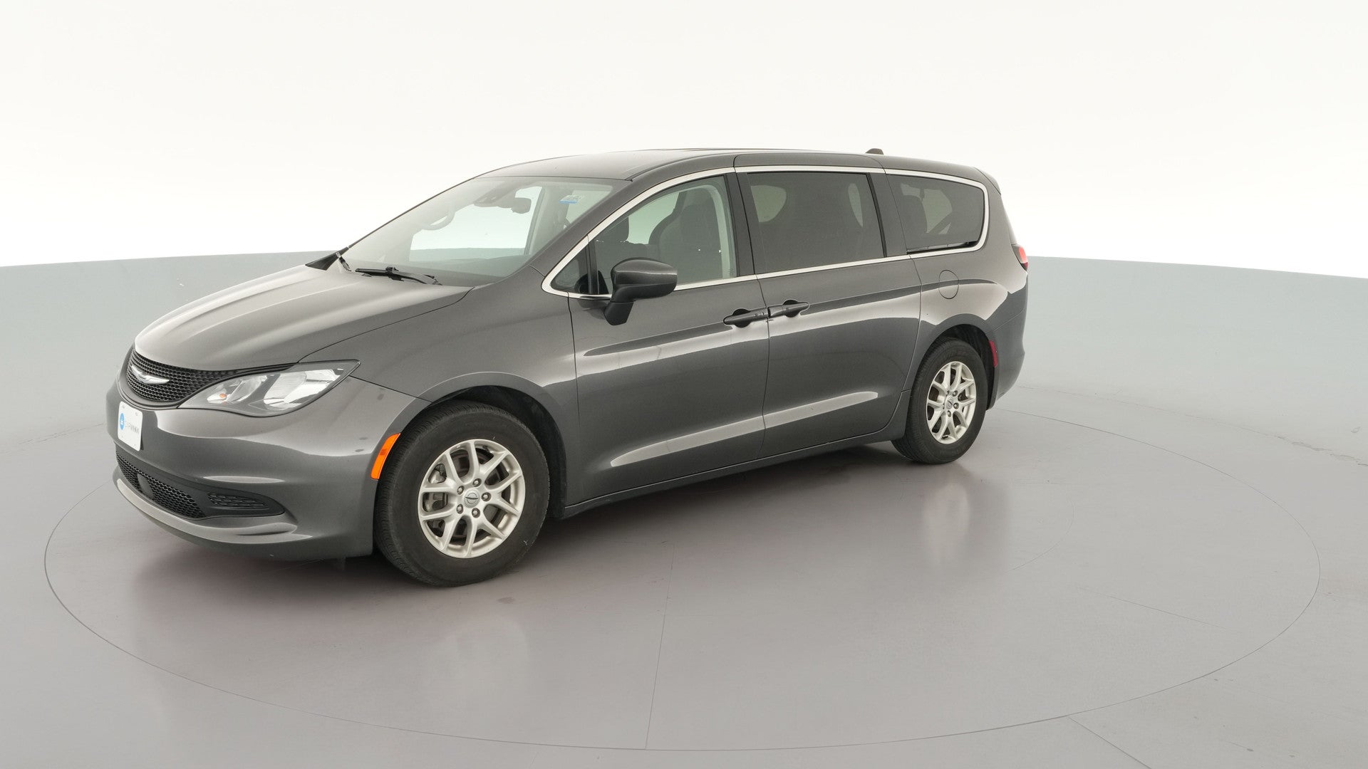 2023 Chrysler Voyager vehicle photo