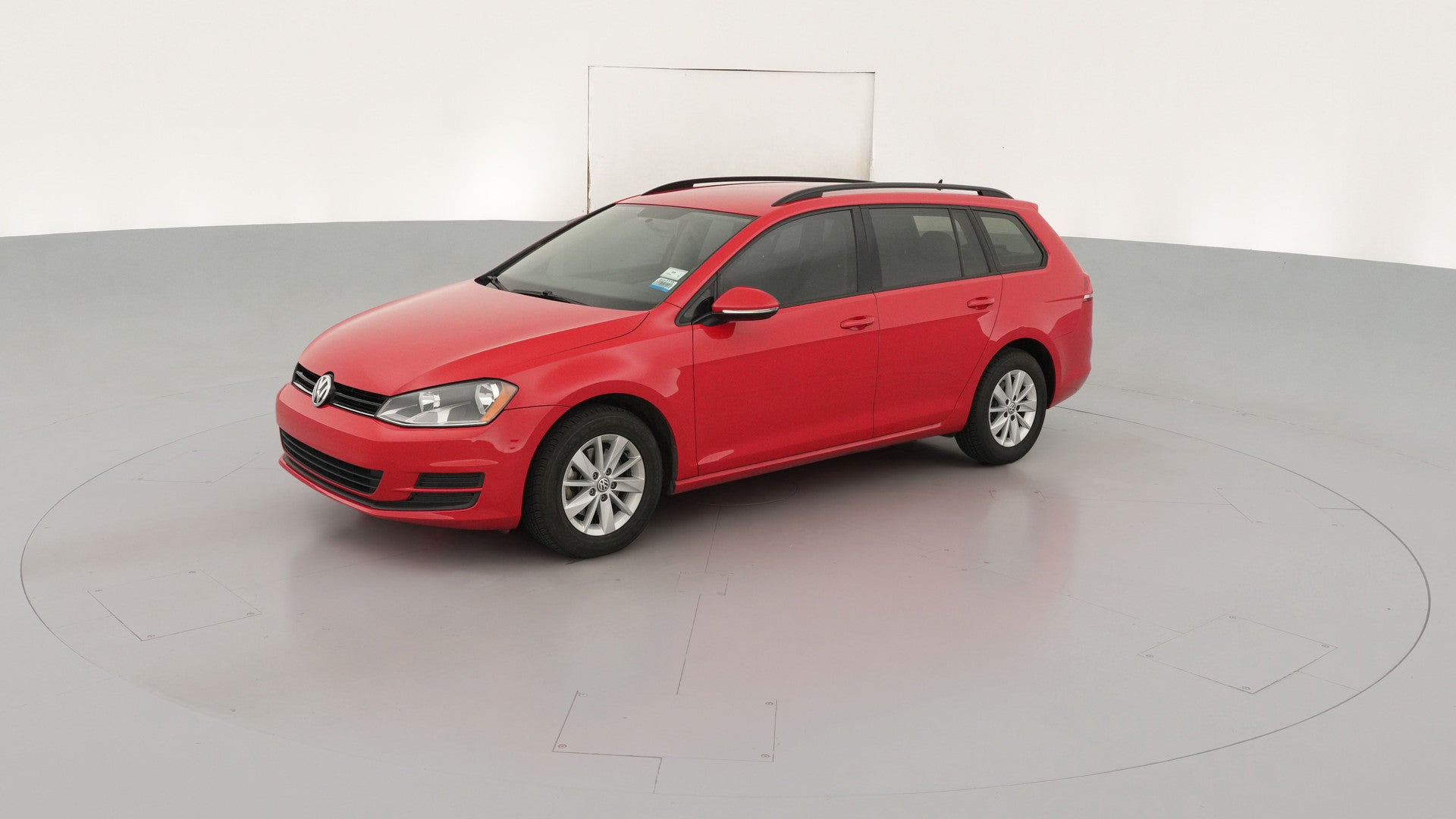 2015 Volkswagen Golf SportWagen vehicle photo