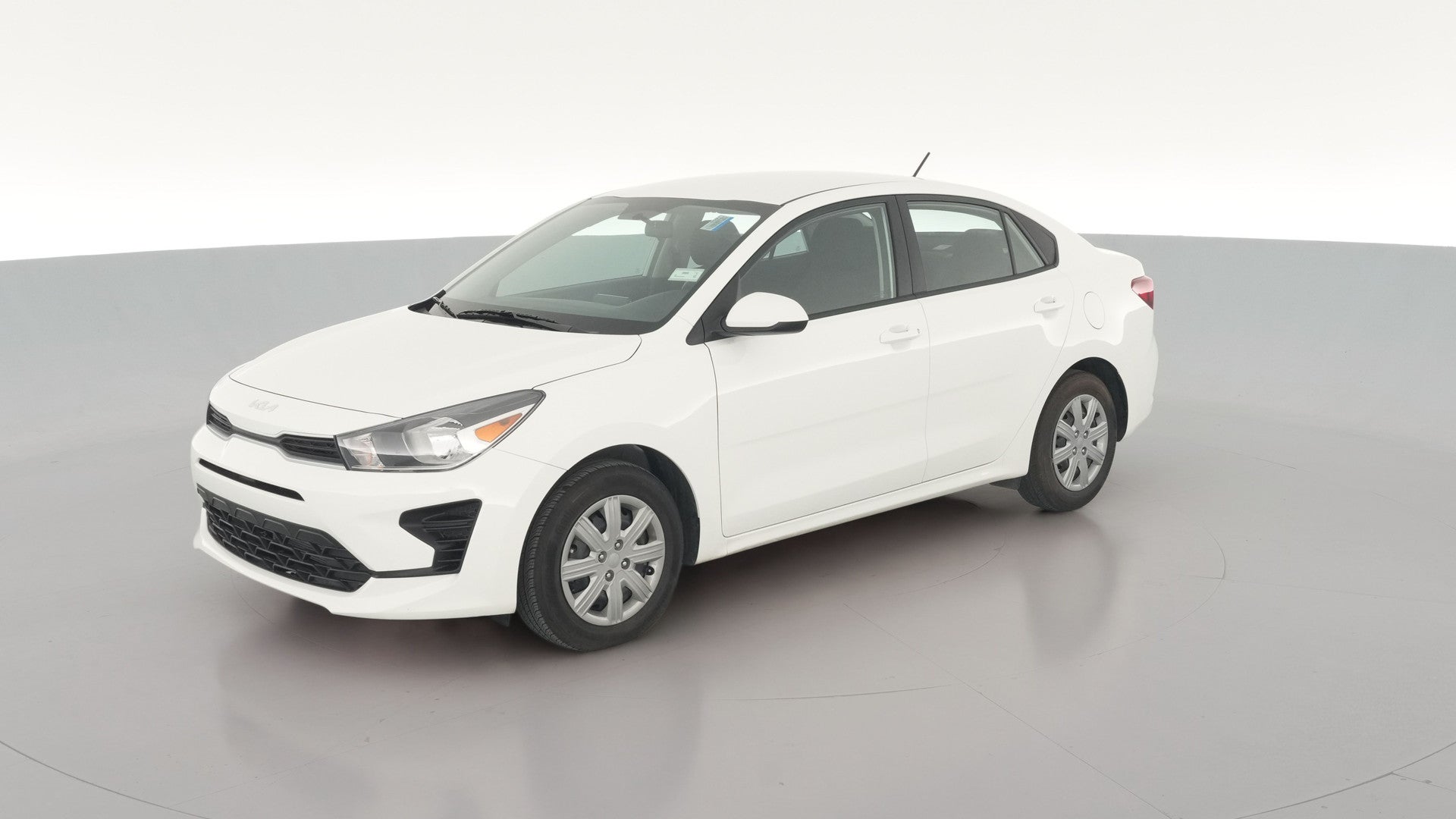 2023 Kia Rio vehicle photo