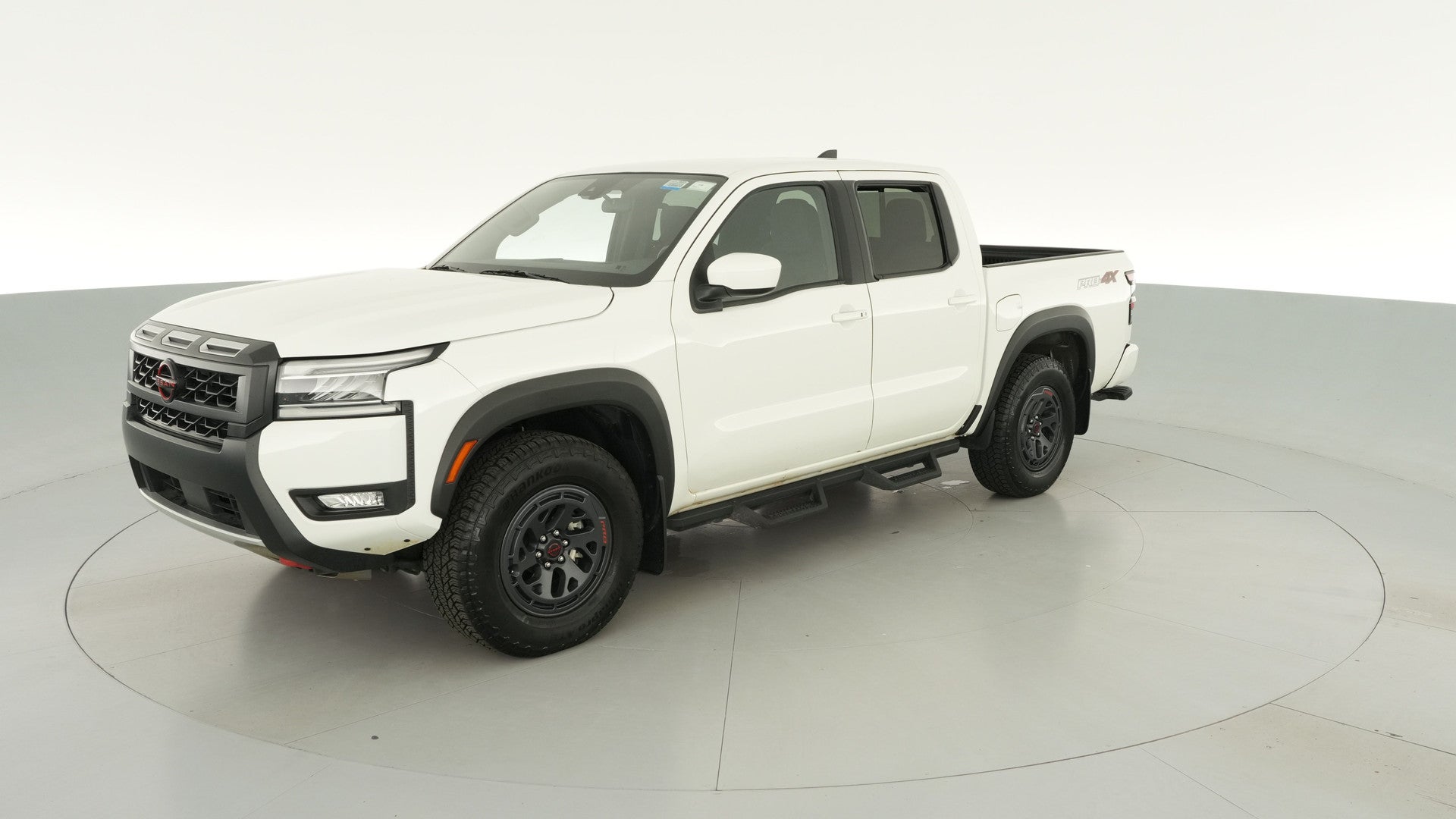 2025 Nissan Frontier Crew Cab vehicle photo