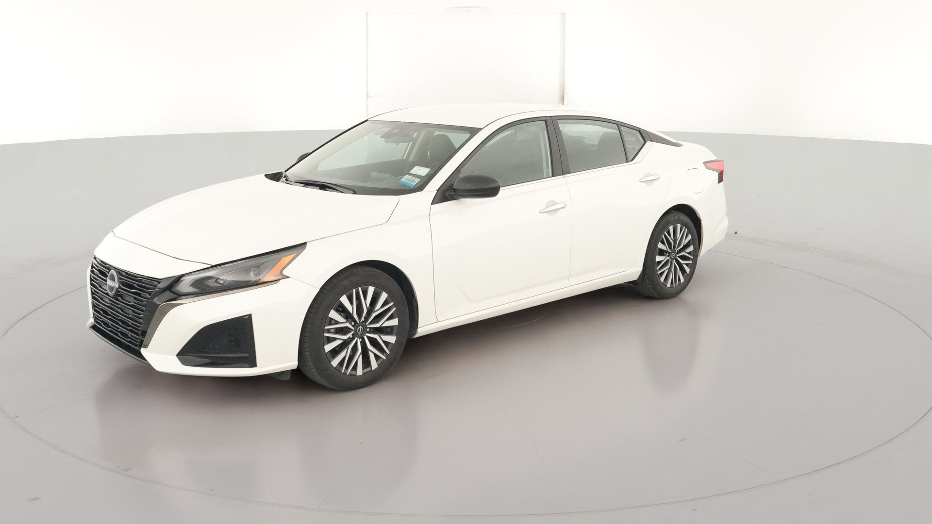 2025 Nissan Altima vehicle photo