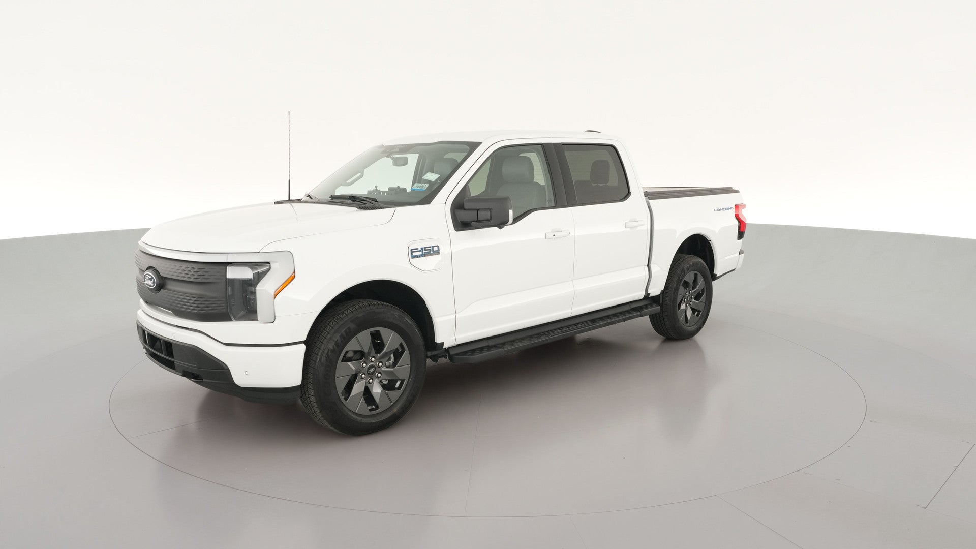 2025 Ford F150 Lightning vehicle photo