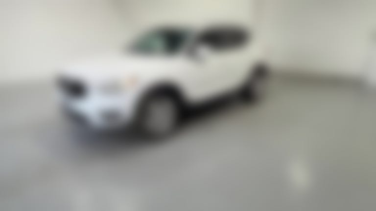 2021 Volvo XC40 vehicle photo