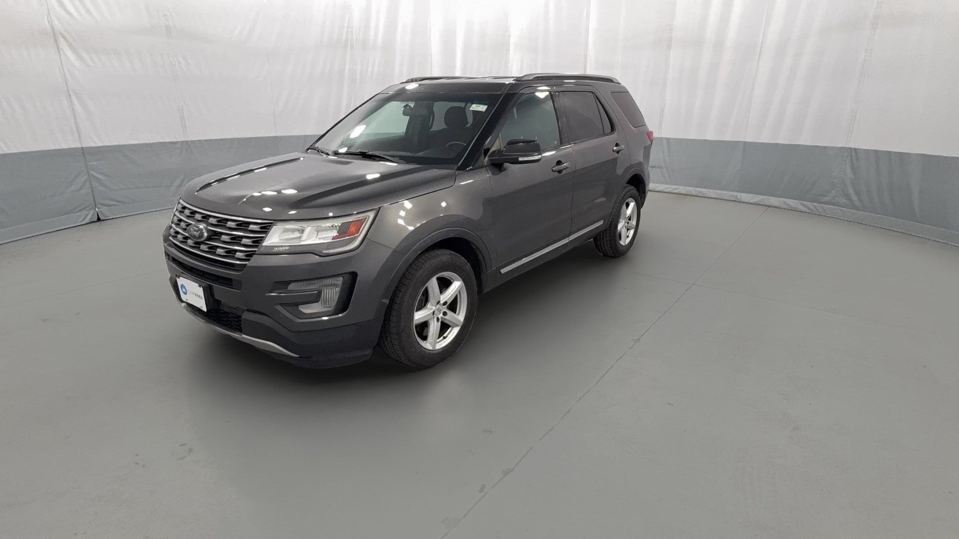 2017 Ford Explorer vehicle photo