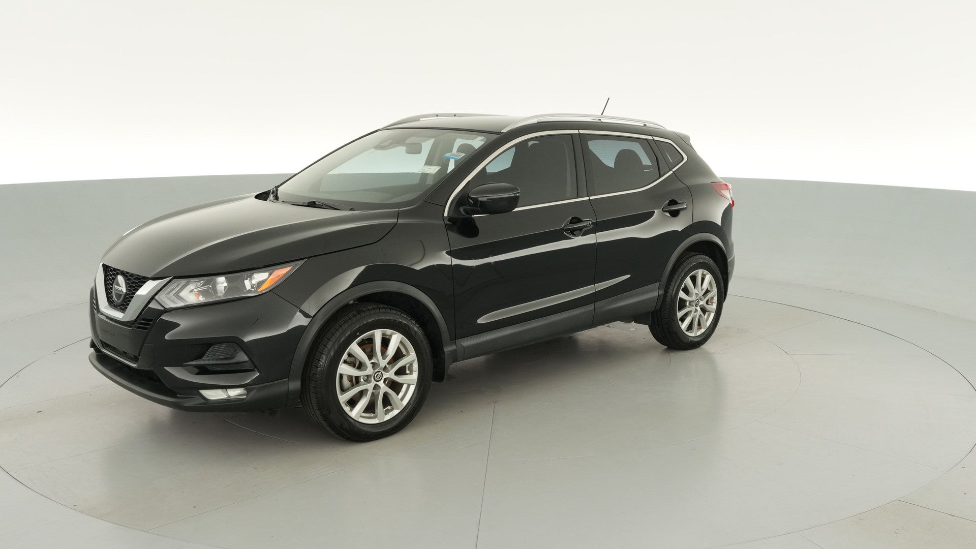 2021 Nissan Rogue Sport vehicle photo