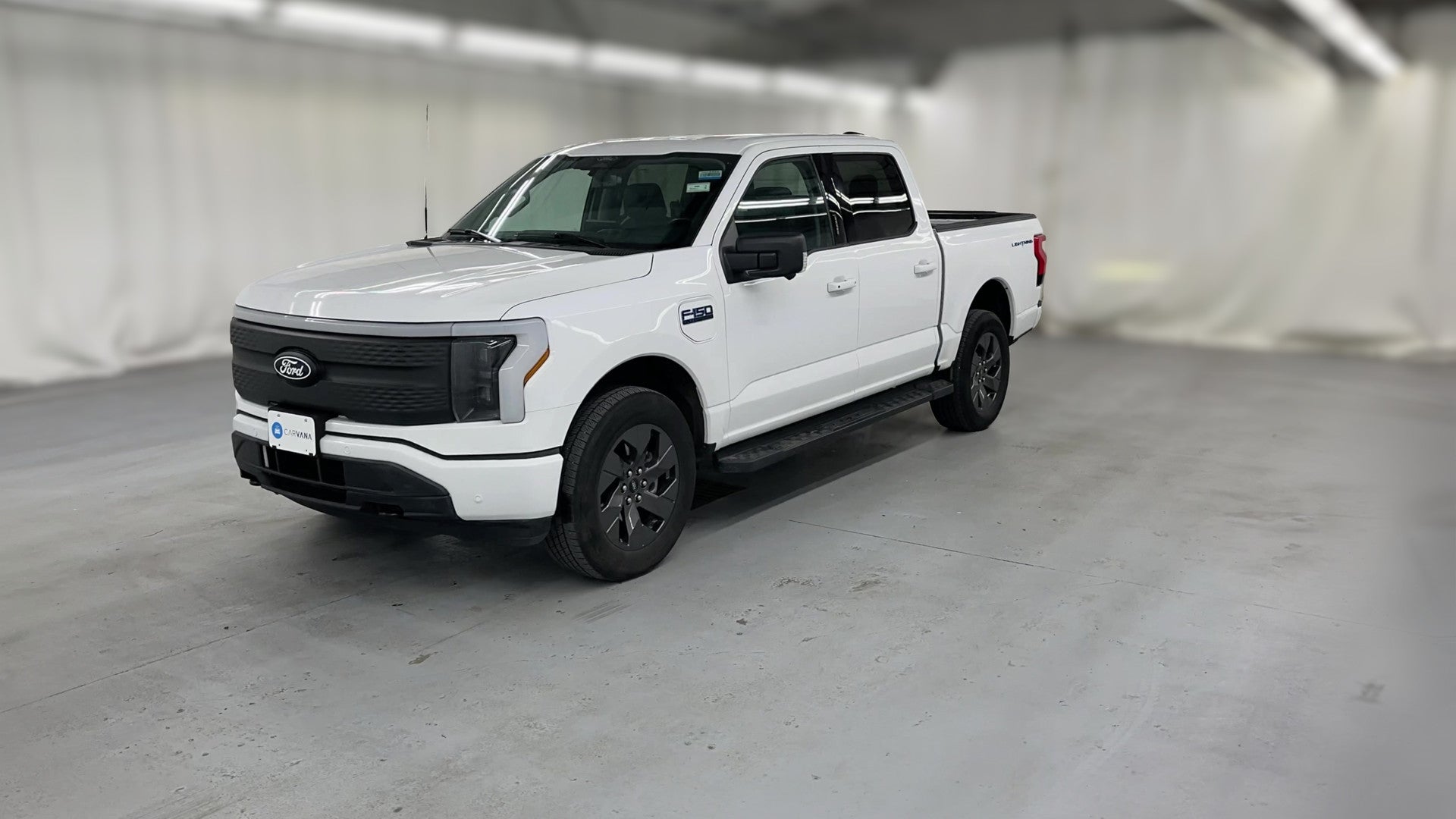 2024 Ford F150 Lightning vehicle photo