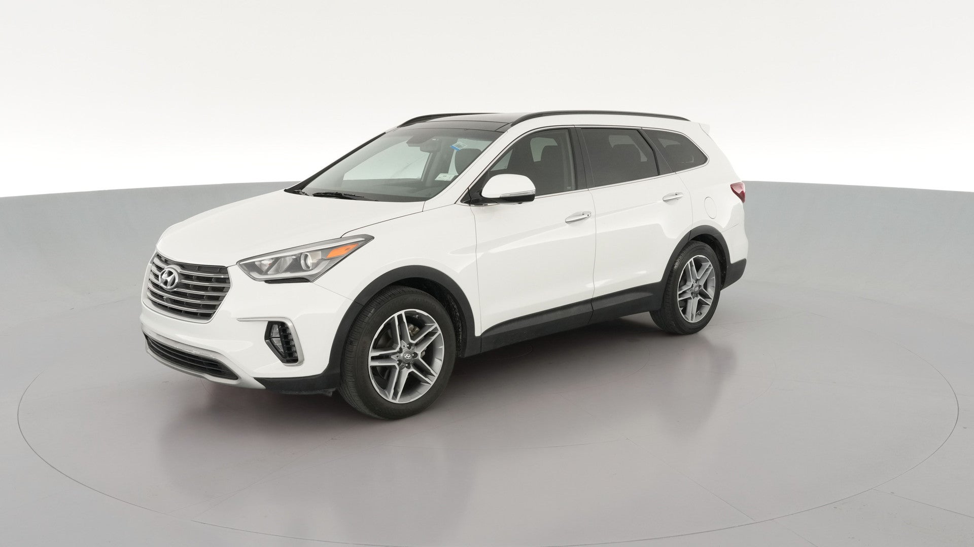 2017 Hyundai Santa Fe vehicle photo