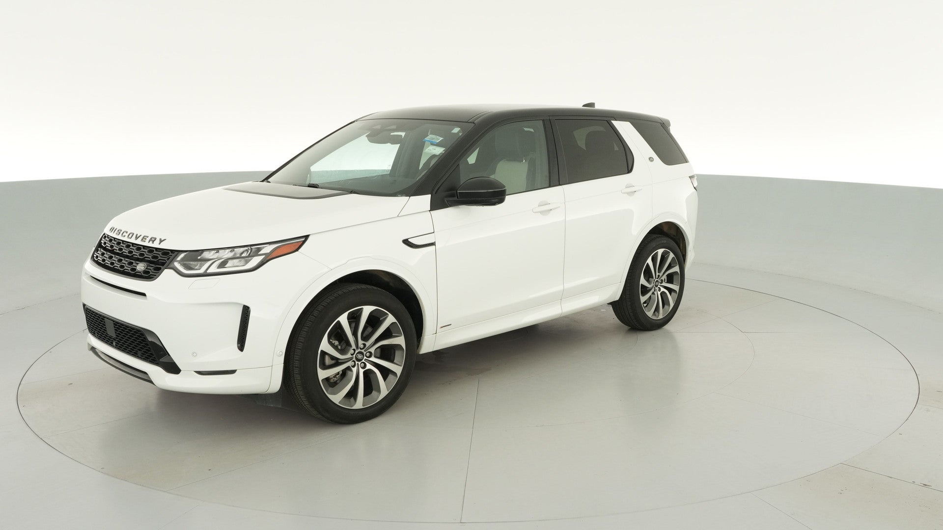 2021 Land Rover Discovery Sport vehicle photo
