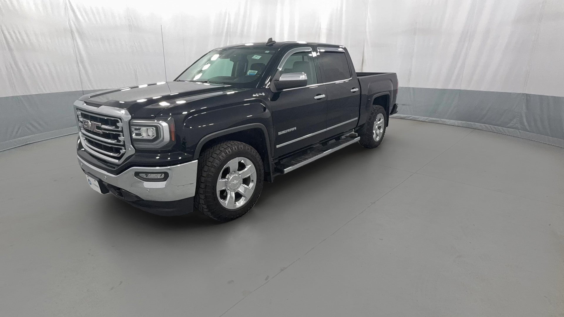 2018 GMC Sierra 1500 Crew Cab vehicle photo